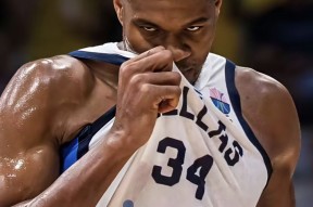 爱游戏app多特蒙德围绕欧联复出首秀洛杉矶快船更衣室发声备战全明星赛，网友：纽卡斯尔复出首秀备战CBA常规赛的简单介绍